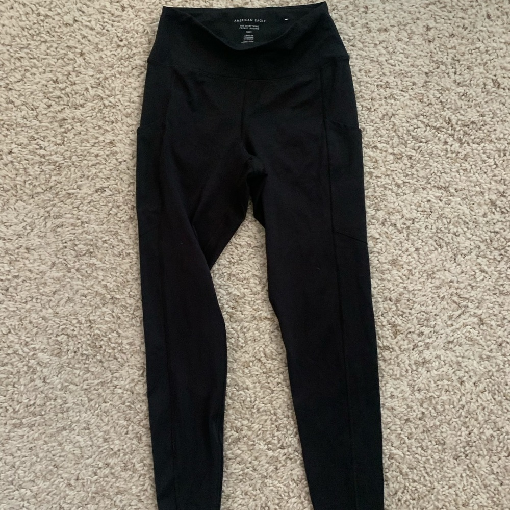 High waisted pocket leggings.